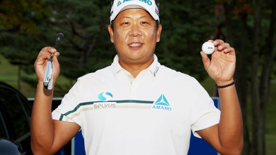 한 시즌 2번이나 ‘홀인원’ 성공한 김연섭… KPGA 통산 6번째 대기록[현장 이슈]