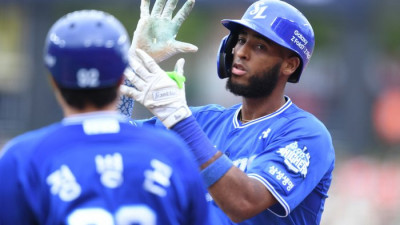 [포토] 2회 중전안타 친 디아즈