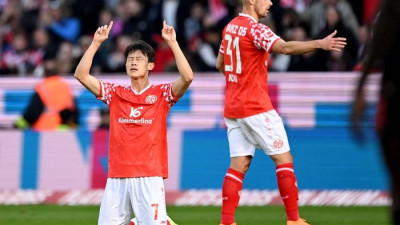 이재성 리그 마수걸이 득점포 폭발, 마인츠는 3연패…김민재는 교체 출전해 승리 사수