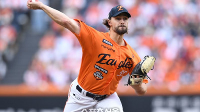 [포토] 역투하는 한화 와이스