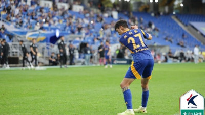 [단독]‘신태용 폭로→골프 세리머니’ 이청용 향해 “살인, 폭행” 비난, 울산HD 법적 대응 검토