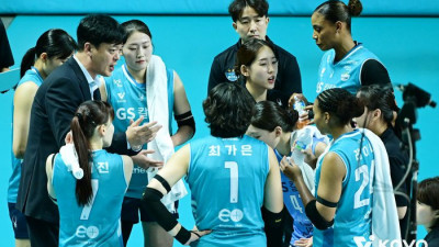 개막전부터 이변, GS칼텍스 이영택 감독 “실바는 실바, 육서영 서브 공략 통했다”…‘무릎 부상’ 이주아 시즌 아웃 비보 알려[현장인터뷰]