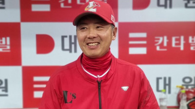 두산 코치 출신-SSG 와이어 투 와이어 우승 이끈 김원형 국대 투수 코치, 두산 제12대 사령탑…2+1년 최대 20억원