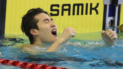 황선우, 자유형 200m 아시아新...1분 43초 벽 깼다