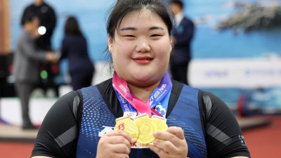 ‘역도요정’ 박혜정, 전국체전 金 쓸어모아···3연패 달성
