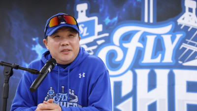 [토크박스] 세월이 지나도 생생한…박진만 감독 “2006년 KS 류, 대단했어요”