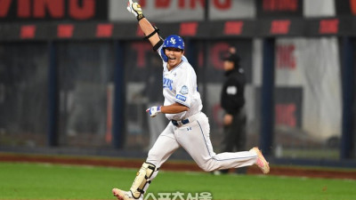 [포토]삼성 김태훈, 1점 더!