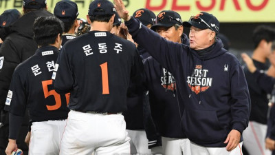 “외국인 투수 등판 가능” 김경문 감독, 4차전서 끝낸다…“삼성 총력전? 우리도!” [PO3 승장]