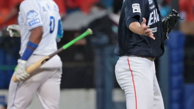 [PO3] 문동주 마주한 디아즈, 그의 타구가 외야에 갇힌 그 순간… 삼성이 고개를 떨궜다