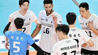 ‘레오 트리플 크라운+블로킹 15개’ 현대캐피탈, 삼성화재 3-1로 꺾고 개막 ‘2연승’