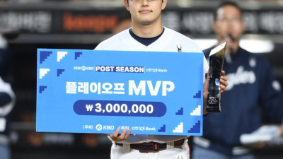 ‘V2’ 향한 한화의 카드는 ‘KS 1차전 선발’ 문동주…LG전 ERA 7.04 설욕할 수 있을까 [KS미디어데이]