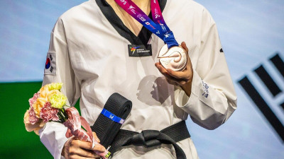 체급 올려도 여전히 짱짱하네… 세계선수권서 銅 품은 장준 “더 보완해서 돌아올게요”