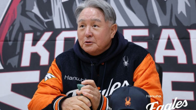 [KS1 패장] 7개의 볼넷, 아쉬운 수비…김경문 감독 “2차전은 다를 것”