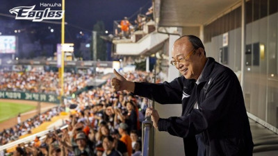 “김태균 잡아올게” 14년 전 잠실의 약속, 19년 만의 KS로…김승연의 뚝심, 한화의 ‘불꽃’이 되다 [SS포커스]