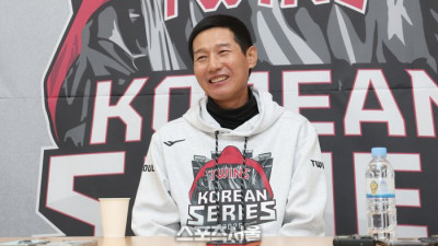 [포토] 염경엽 감독 ‘여유가 느껴지는 미소’