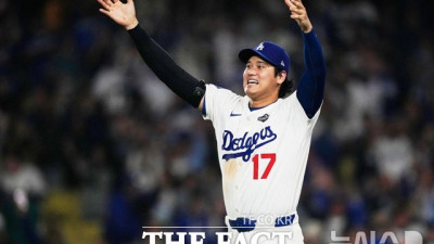 ‘오타니는 빼고 하자’, 4연속 고의볼넷에 ‘9출루’ WS 신기록…18회말 프리먼 결승 홈런 다저스 6-5 승 [WS 3차전]