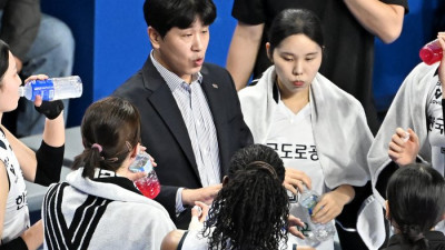 어수선했던 우승 후보 간의 맞대결, 승리한 김종민 감독조차 “어떻게 이긴 건지 모르겠어” 쓴웃음[현장인터뷰]