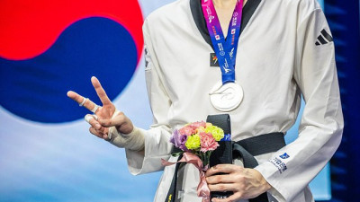 “LA 향해 달려가겠다” 첫 태극마크 단 태권도 성유현, 세계선수권 銀