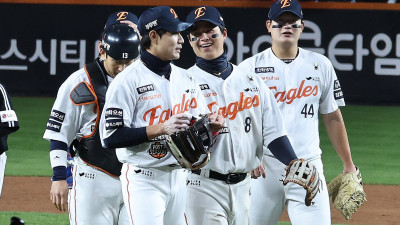 ‘BABIP神이 한화에 제대로 강림했다…’ 8회에만 빗맞은 안타 3개로 ‘약속의 8회’ 만들어낸 한화, 기적 같은 역전승으로 26년 만에 KS 승리