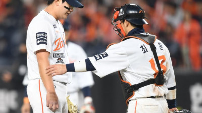 [포토] 교체되는 한화 김서현