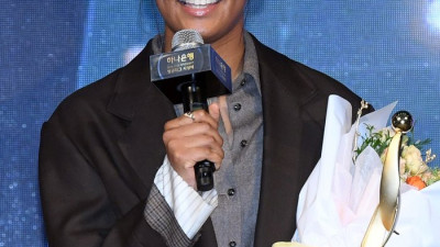 ‘무릎 부상-특별귀화 실패’ 키아나 스미스, 전격 은퇴 선언…“기대에 부응하지 못해 죄송”