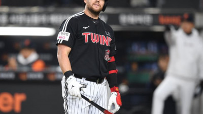 “버스나 타라” KS 애먹은 ‘LG 복덩이’ 향한 문보경 ‘한 마디’…역시 야구는 ‘팀 스포츠’ [백스톱]