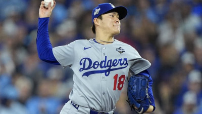 ‘야마모토 KKKKKK+베츠 부활 적시타’ 다저스, 토론토 제압 ‘3승3패’…WS, 최종 7차전 간다