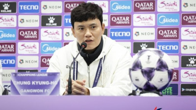 ‘8강 기적’ 광주처럼…정경호 감독의 전략적 판단, 강원 히로시마 잡고 ‘돌풍’ 이어간다