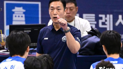 첫 맞대결, 김상우 감독 “대한항공 속공 대비·훈련” vs 헤난 감독 “삼성화재 블로킹 높다”[현장인터뷰]