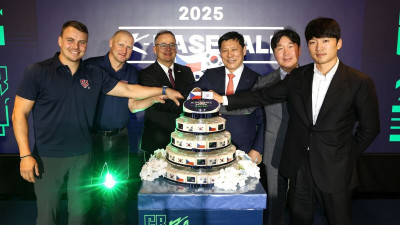 [내야외야] KBO, 방한한 체코 대표팀 환영 행사 개최… “단순한 경기 아닌 야구 문화 나누는 자리”