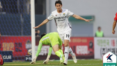 ‘예비역’ 박상혁 결승골 작렬 강원, 김천 잡고 서울과 승점 동률…5위 도약 불씨 살렸다