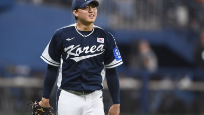 [포토] 배찬승 ‘휴~ 넘어가는 줄 알았네’