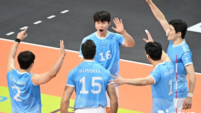 ‘전석 매진’ OK저축은행 부산 홈 개막전에 ‘찬물’…‘러셀 34득점’ 대한항공, 3연승 질주+선두 도약[현장리뷰]