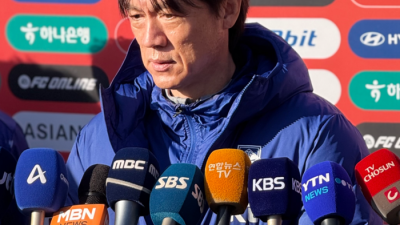 “부담 주고 싶지 않다” 조규성 호출한 홍명보 감독의 의중, 시선은 2026년으로 향한다