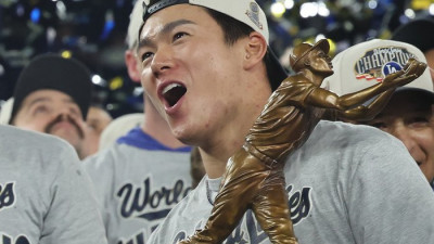 ‘WS MVP’ 야마모토가 왜 3위?…사이영상·만장일치의 벽 넘지 못했다