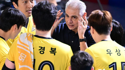 “어려운 순간 있었지만 나경복·임성진 믿었다”… 카르발류 감독이 강조한 신뢰