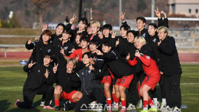 [포토] WK리그 서울시청 ‘저희 준우승 했어요’