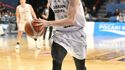 '경기장을 채운 이관희! 이관희!' 구탕·최성모 5반칙 퇴장에도 21점 이관희 펄펄! 삼성, 소노에 75-69 신승