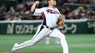 한화의 고졸 루키 정우주, 대표팀의 든든한 ‘믿을맨’으로 거듭났다… 일본과 2차전 선발 등판해 3이닝 무실점 ‘완벽투’