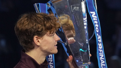 신네르, 알카라스 꺾고 ATP 파이널스 ‘2연패’ 달성