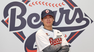 [SW비하인드] 시장 열리자마자 똑똑…두산은 박찬호 잡기에 ‘올인’했다