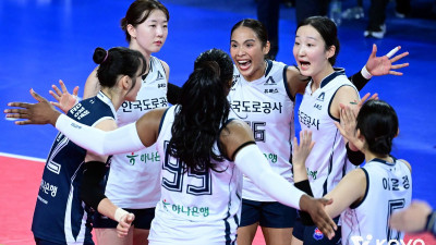 “이보다 더 완벽할 순 없다” 삼각편대의 막강 화력, 이윤정-문정원의 물샐 틈 없는 경기운영까지...도로공사, ‘양강’ 평가받던 IBK 셧아웃시키며 ‘8연승’ [화성 현장 리뷰]