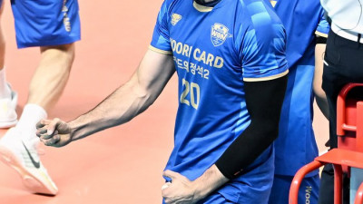 28득점·공격 성공률 65.64%, 우리카드 5연패+최하위 탈출 이끈 아라우조 “V리그 독특한 리그, 트리플크라운 은 다음 기회에”[현장인터뷰]