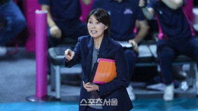 [포토] 요시하라 감독 ‘집중!’