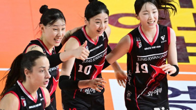 정관장 또 이겼다, 이 정도면 ‘페퍼 킬러’…4명 두 자릿수 득점으로 승리