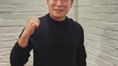 [인터뷰] 봉길매직 시즌3 비결은 블랙핑크?…‘우시 2부 승격 이끈’ 김봉길 “K팝으로 젊은선수와 대화”