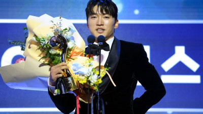 수상자 박해민 단 1명, 그래서?…‘통합우승’ LG, 그만큼 ‘팀’으로 강했다 [KBO시상식]