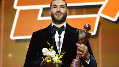 SF? 내친김에 LG 팔로우합니다? ‘입담도 MVP’ 폰세 “SNS 팔로우에 큰 의미 두지 않았으면” [KBO시상식]