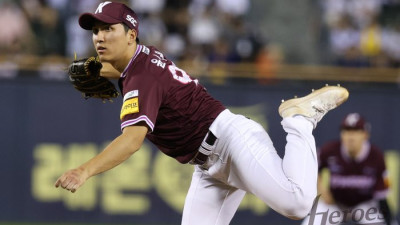 [공식] ‘팔꿈치 부상’ 키움 윤석원, 상무 입대 철회…“통증 지속될 경우 수술 불가피”