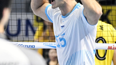 러셀로 시작해 러셀로 끝났다… 8연속 서브&영화 같은 역전 이끈 에이스, 7연승 선봉장 ‘우뚝’